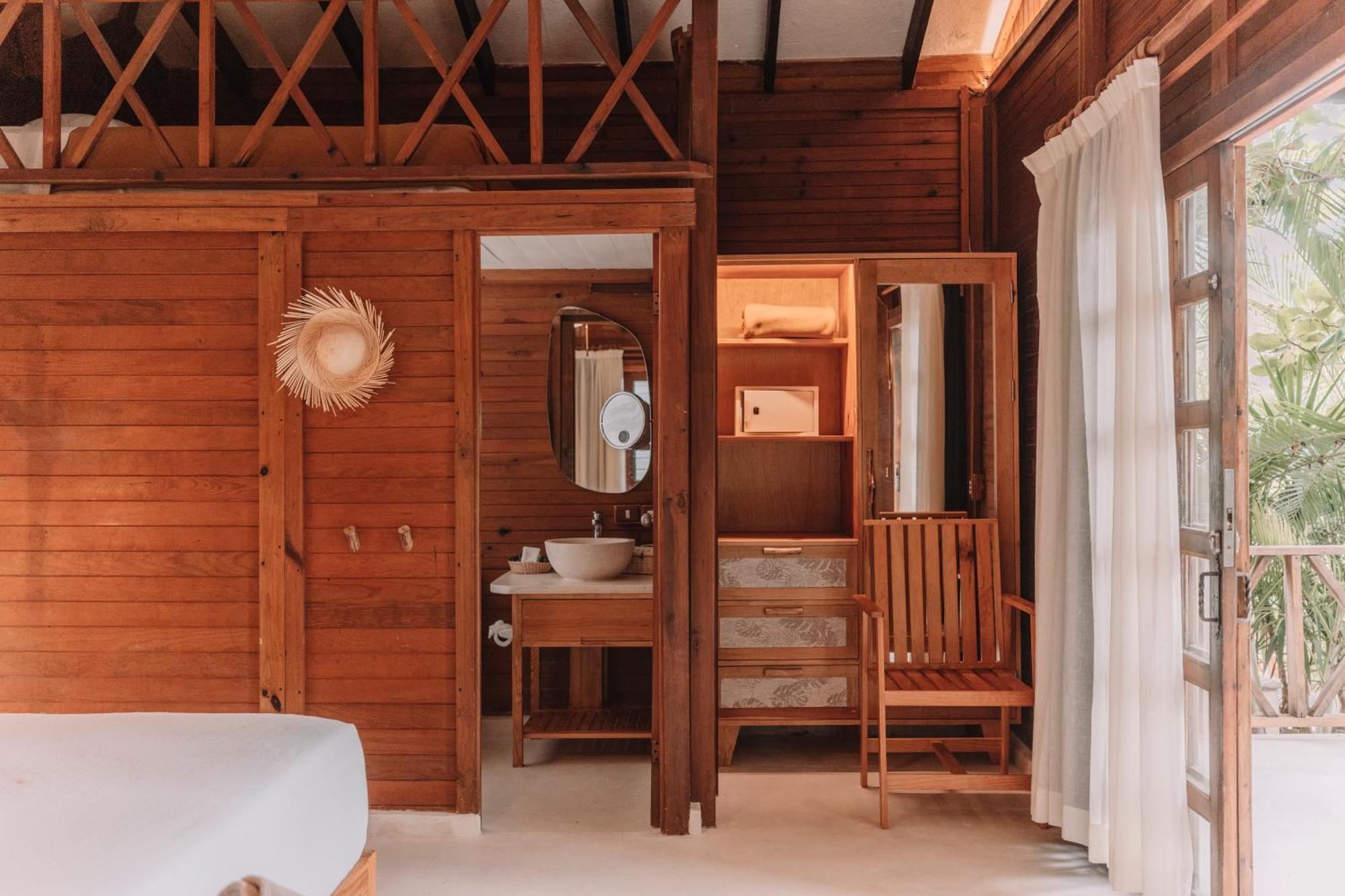 Petit Lafitte Beach Front Hotel & Bungalows Плайя-дель-Кармен Екстер'єр фото